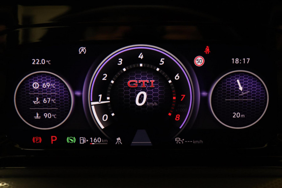 Volkswagen Golf 2.0 TSI GTI PANO/HUD/H&K/IQ/NAVI/CAM