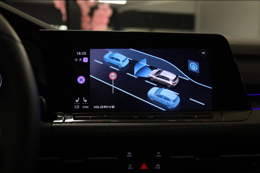 Volkswagen Golf 2.0 TSI GTI PANO/HUD/H&K/IQ/NAVI/CAM