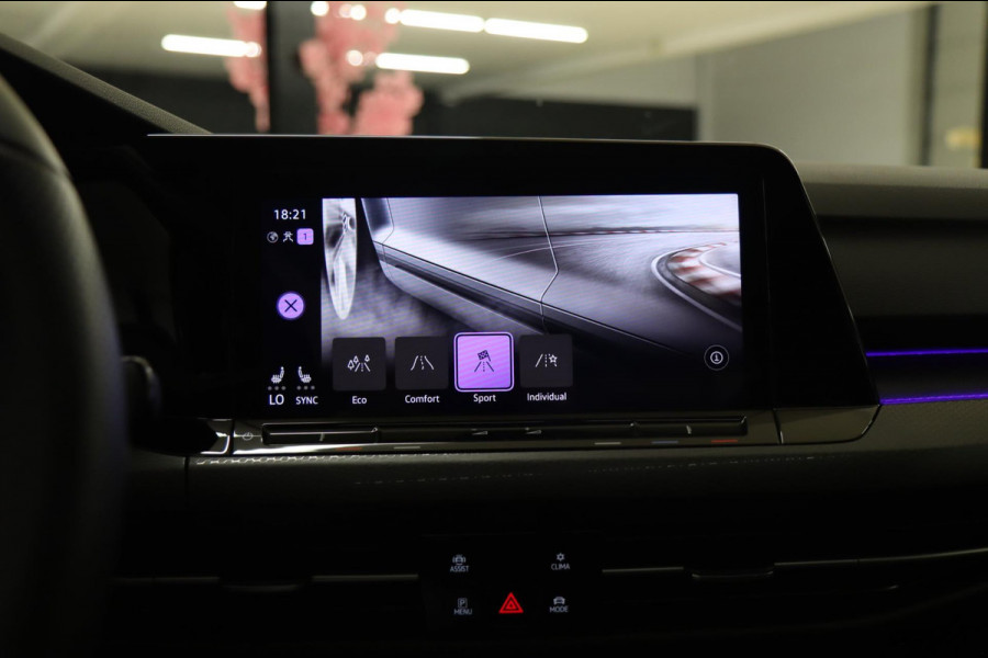 Volkswagen Golf 2.0 TSI GTI PANO/HUD/H&K/IQ/NAVI/CAM