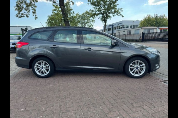Ford FOCUS Wagon 1.0 Lease Edition Airco/ECC,Cruisecontrol,Navigatie