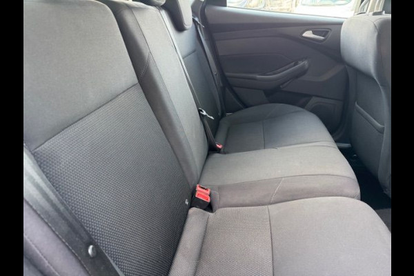 Ford FOCUS Wagon 1.0 Lease Edition Airco/ECC,Cruisecontrol,Navigatie
