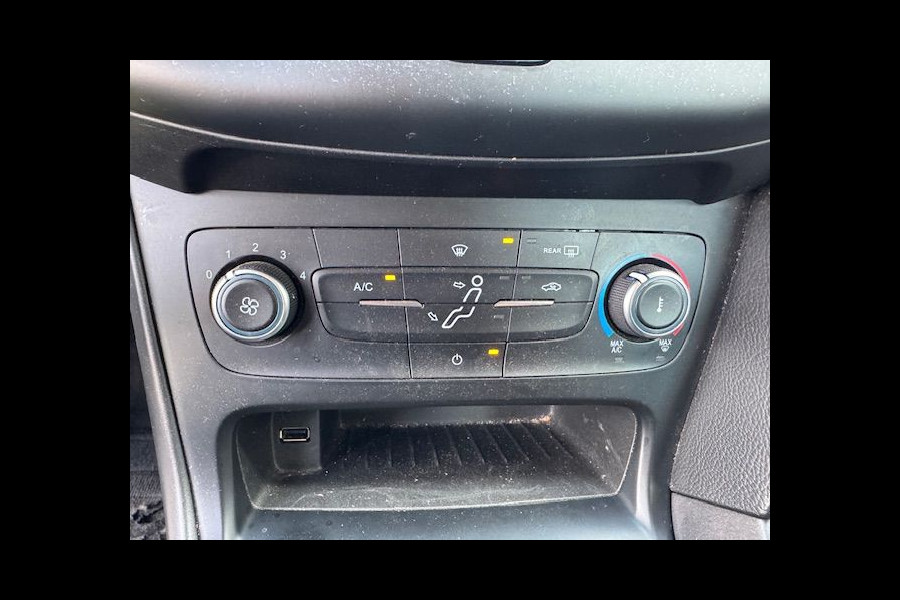 Ford FOCUS Wagon 1.0 Lease Edition Airco/ECC,Cruisecontrol,Navigatie