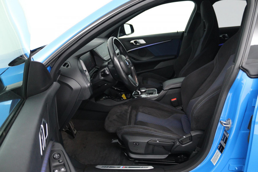 BMW 2 Serie Gran Coupé 218i Executive Edition (PANORAMADAK, SFEERVERLICHTING, PARKEERSENSOREN, CRUISE, DEALER ONDERHOUDEN) )