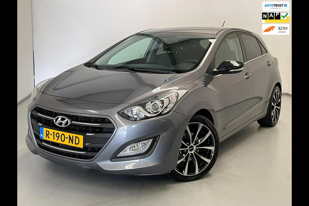 Hyundai i30 1.6 GDi / Aut / Clima / Bluetooth / 18" LM velgen Hyundai i30 1.6 GDi / Aut / Clima / Bluetooth / 18" LM velgen