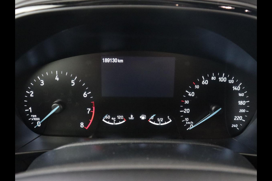 Ford Focus 1.0 EcoBoost Hybrid ST Line | Trekhaak | Stoel & stuurverwarming | Camera | Full LED | Navigatie | Climate control | Parkeerhulp