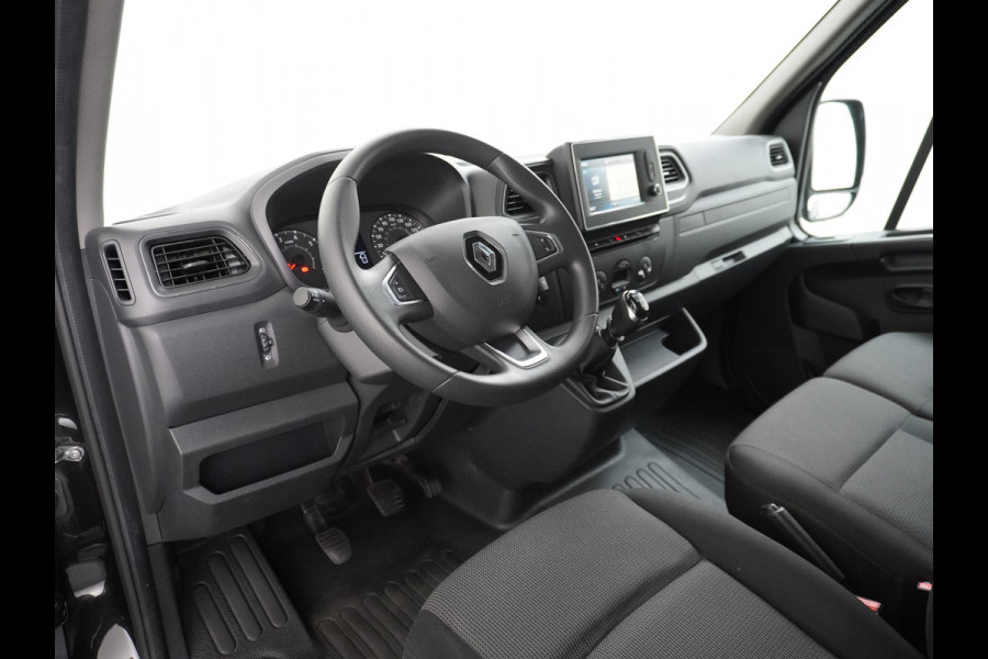 Renault Master T35 2.3dCi 135 L2H2 3-Persoons Trekhaak Navi Ecc Camera Cruise Control Pdc Blind Spot Monitoring Schuifdeur Betonplex Vloer Wandbetimmering Euro 6