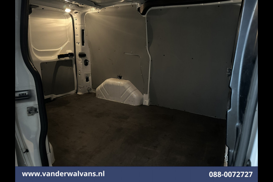 Ford Transit Custom 2.0 TDCI L1H1 Euro6 Airco | Navigatie | Camera | Cruisecontrol | 2350kg Trekhaak bijrijdersbank, parkeersensoren
