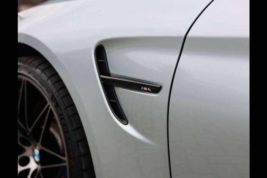 BMW M4 Cabrio Competition | Airscarf - HUD - Dealer odh.