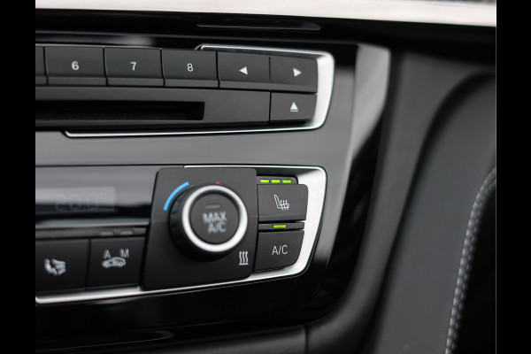 BMW M4 Cabrio Competition | Airscarf - HUD - Dealer odh.