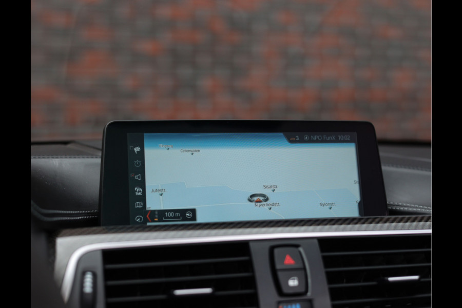 BMW M4 Cabrio Competition | Airscarf - HUD - Dealer odh.