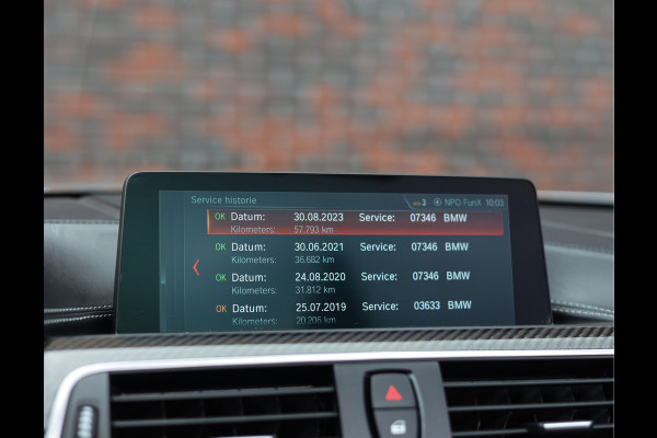 BMW M4 Cabrio Competition | Airscarf - HUD - Dealer odh.