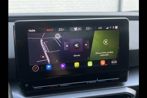 Seat Leon 1.5 eTSI FR Business Intense | Virtual Cockpit | Trekhaak | Wireless Carplay | 18 inch