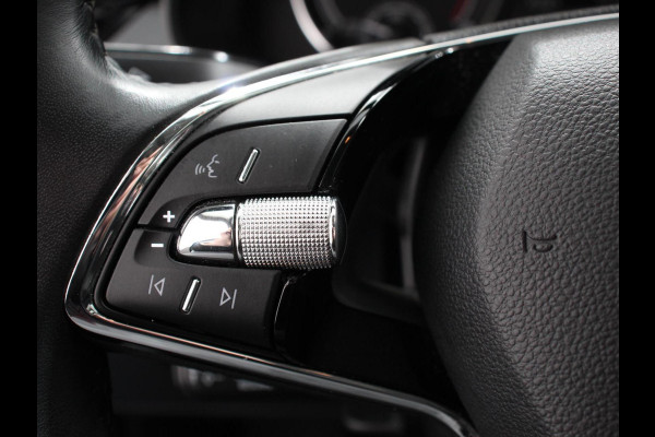Škoda Kamiq 1.0 TSI Ambition 116 Pk Navigatie Cruise Control Lane Assist DAB LED Parkeer sensoren