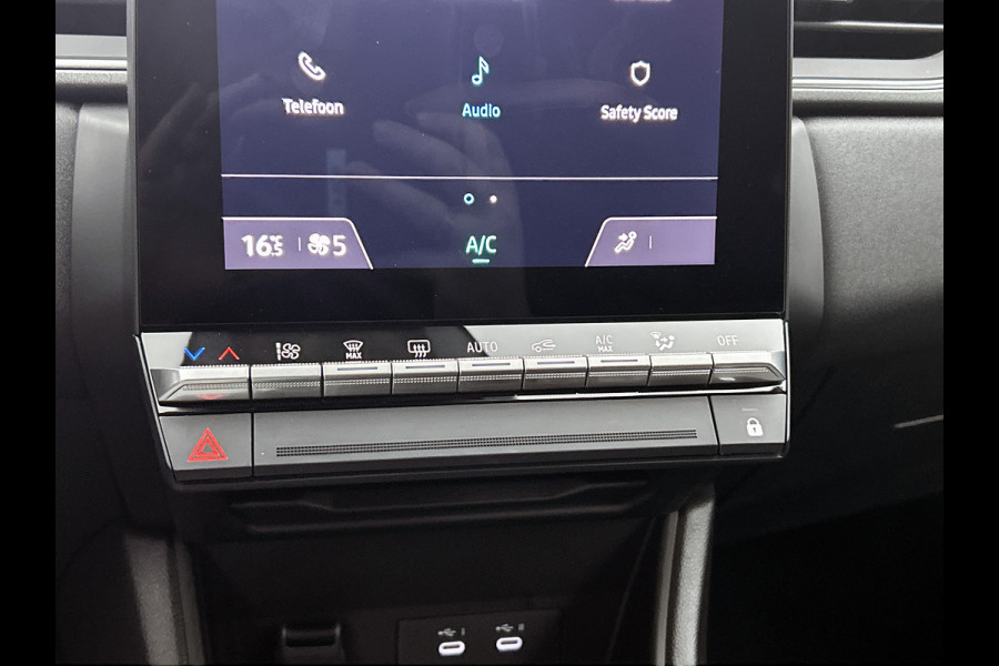 Renault Captur Hybrid mild 160PK techno / NIEUW MODEL / CAMERA / NAVI Renault Captur Hybrid mild 160PK techno / NIEUW MODEL / CAMERA / NAVI