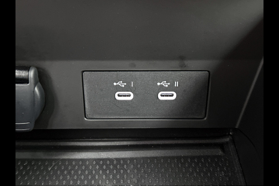 Renault Captur Hybrid mild 160PK techno / NIEUW MODEL / CAMERA / NAVI Renault Captur Hybrid mild 160PK techno / NIEUW MODEL / CAMERA / NAVI