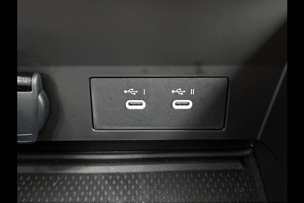 Renault Captur Hybrid mild 160PK techno / NIEUW MODEL / CAMERA / NAVI Renault Captur Hybrid mild 160PK techno / NIEUW MODEL / CAMERA / NAVI