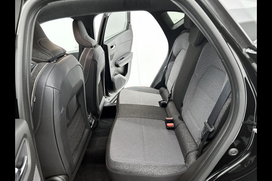 Renault Captur Hybrid mild 160PK techno / NIEUW MODEL / CAMERA / NAVI Renault Captur Hybrid mild 160PK techno / NIEUW MODEL / CAMERA / NAVI