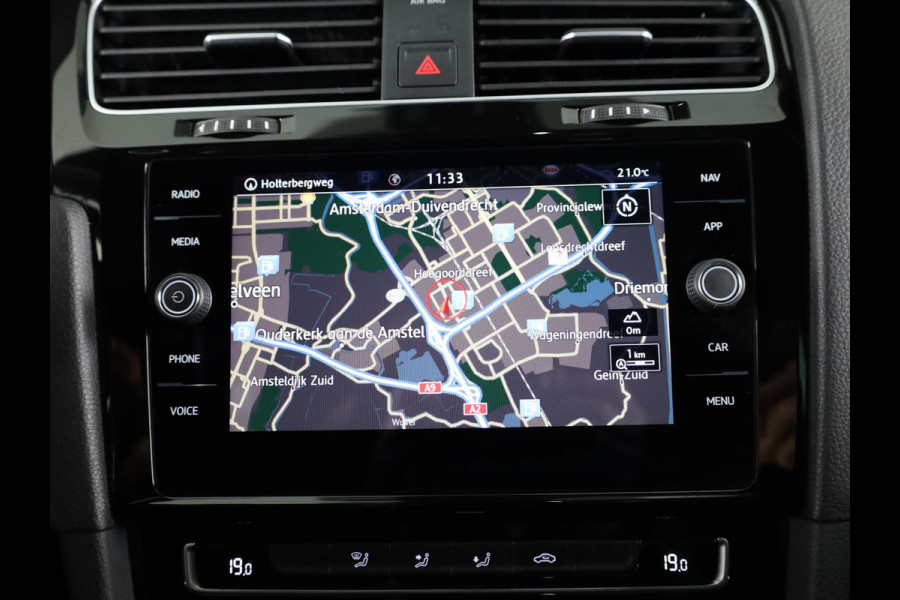 Volkswagen GOLF Variant 1.5 TSI Highline Business R 150 pk Automaat | Navigatie | Parkeersensoren | Achteruitrijcamera | Adaptieve cruise control | R-Line |
