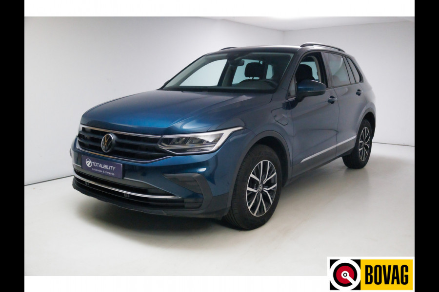 Volkswagen Tiguan 1.4 TSI eHybrid Business+ 245 PK | Ergo active met massage | Camera | Travel assist | Stoel- & stuurverwarming, Adaptieve cruise, Elec.achterklep