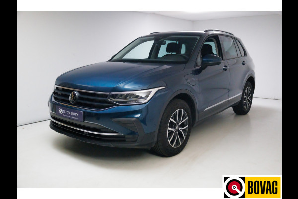 Volkswagen Tiguan 1.4 TSI eHybrid Business+ 245 PK | Ergo active met massage | Camera | Travel assist | Stoel- & stuurverwarming, Adaptieve cruise, Elec.achterklep