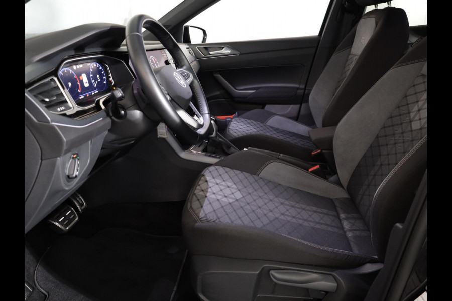 Volkswagen Polo 1.0 TSI R-Line 95 pk Automaat (DSG) | Verlengde garantie | Navigatie via App | Parkeersensoren | Matrix LED koplampen | Adaptieve cruise control | R-Line |