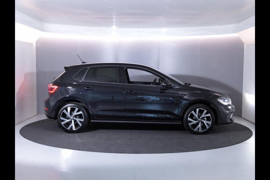 Volkswagen Polo 1.0 TSI R-Line 95 pk Automaat (DSG) | Verlengde garantie | Navigatie via App | Parkeersensoren | Matrix LED koplampen | Adaptieve cruise control | R-Line |
