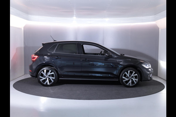 Volkswagen Polo 1.0 TSI R-Line 95 pk Automaat (DSG) | Verlengde garantie | Navigatie via App | Parkeersensoren | Matrix LED koplampen | Adaptieve cruise control | R-Line |