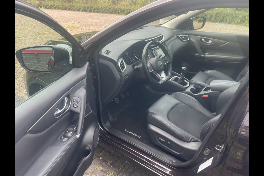 Nissan QASHQAI 1.3 DIG-T Business Edition / panoramadak / stoelverwarming