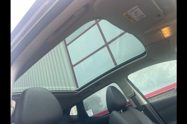 Nissan QASHQAI 1.3 DIG-T Business Edition / panoramadak / stoelverwarming