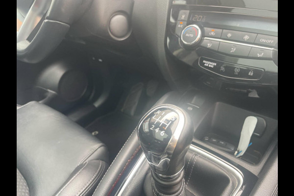 Nissan QASHQAI 1.3 DIG-T Business Edition / panoramadak / stoelverwarming