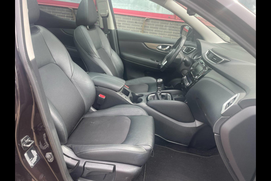 Nissan QASHQAI 1.3 DIG-T Business Edition / panoramadak / stoelverwarming
