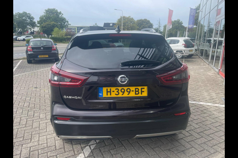Nissan QASHQAI 1.3 DIG-T Business Edition / panoramadak / stoelverwarming