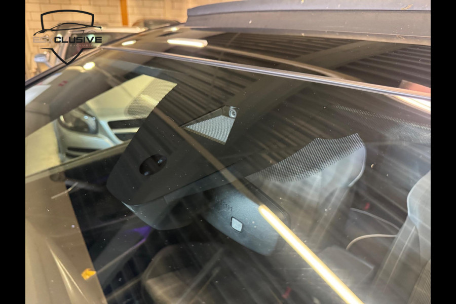 Volkswagen Golf 2.0 TDI GTD Pano/HUD/Keyless