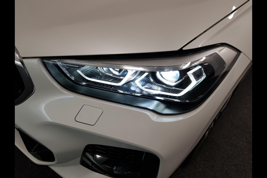 BMW X1 sDrive18i Automaat M-Sport Executive Lederen Bekleding Navigatie Climate Control Camera Parkeer Sensoren Lichtmetalen velgen Cruise Control