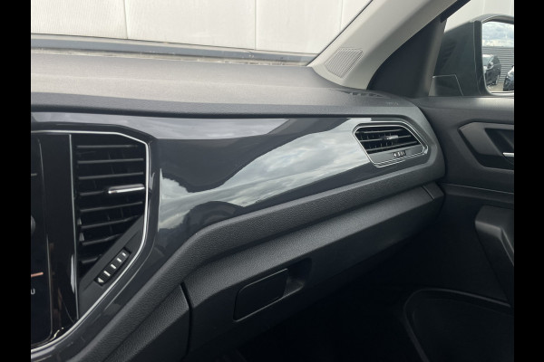 Volkswagen T-Roc 1.5 TSI Sport LED | Trekhaak | Carplay | Camera | Virtual Cockpit | PDC