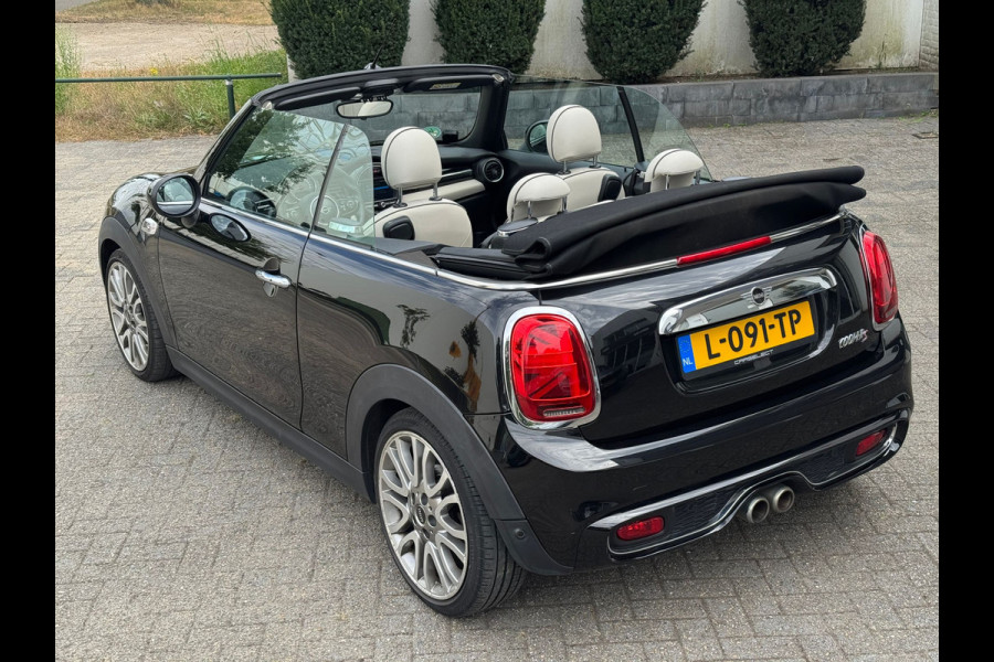 MINI Cabrio 2.0 Cooper S Chili Cabriolet, Windscherm, Navi, Leder Een proefrit levert het bewijs. Neem contact op en we maken een afspraak!