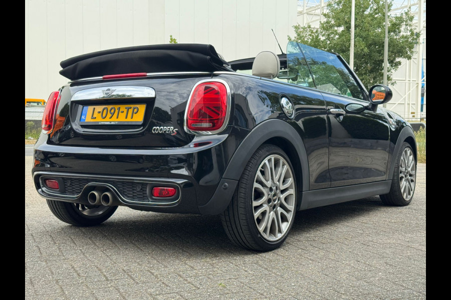 MINI Cabrio 2.0 Cooper S Chili Cabriolet, Windscherm, Navi, Leder Een proefrit levert het bewijs. Neem contact op en we maken een afspraak!