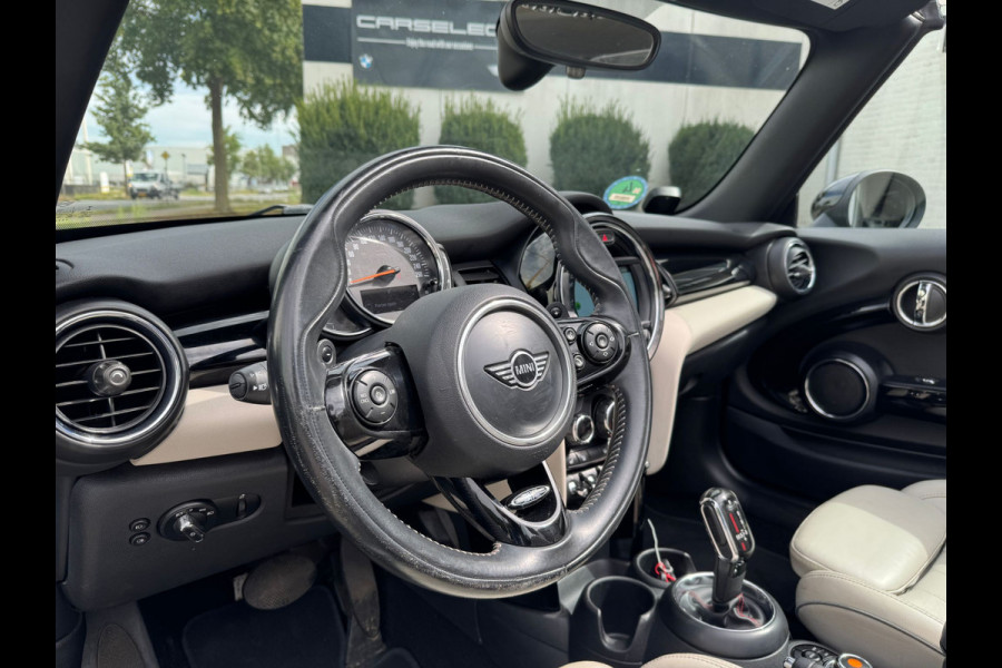 MINI Cabrio 2.0 Cooper S Chili Cabriolet, Windscherm, Navi, Leder Een proefrit levert het bewijs. Neem contact op en we maken een afspraak!
