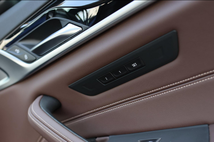 BMW 5 Serie Touring 530e xDrive M-Sport *Pano*Laser*Camera*Head-Up*Trekhaak*