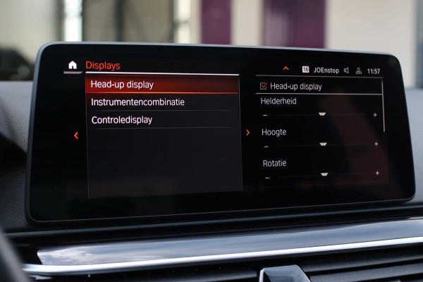 BMW 5 Serie Touring 530e xDrive M-Sport *Pano*Laser*Camera*Head-Up*Trekhaak*
