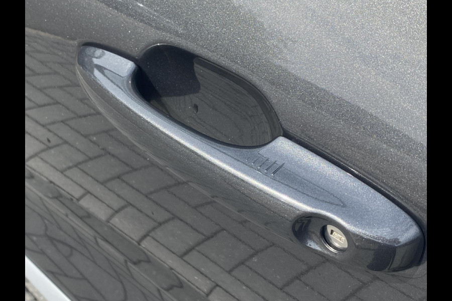 Ford Kuga 2.5 PHEV Active X 243pk | Zuid | Panoramadak + Technology Pack + Winter Pack + Wegklapbare trekhaak + 19 inch lichtmetalen velgen +  Reservewiel | Magnetic | Prijs incl. 4.000 Ford voordeel