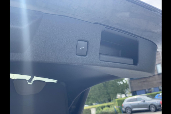 Ford Kuga 2.5 PHEV Active X 243pk | Zuid | Panoramadak + Technology Pack + Winter Pack + Wegklapbare trekhaak + 19 inch lichtmetalen velgen +  Reservewiel | Magnetic | Prijs incl. 4.000 Ford voordeel
