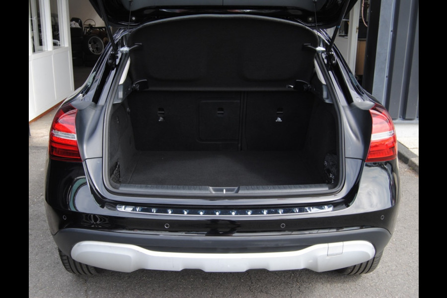 Mercedes-Benz GLA 200 Premium Plus