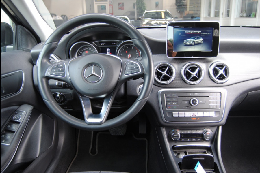 Mercedes-Benz GLA 200 Premium Plus
