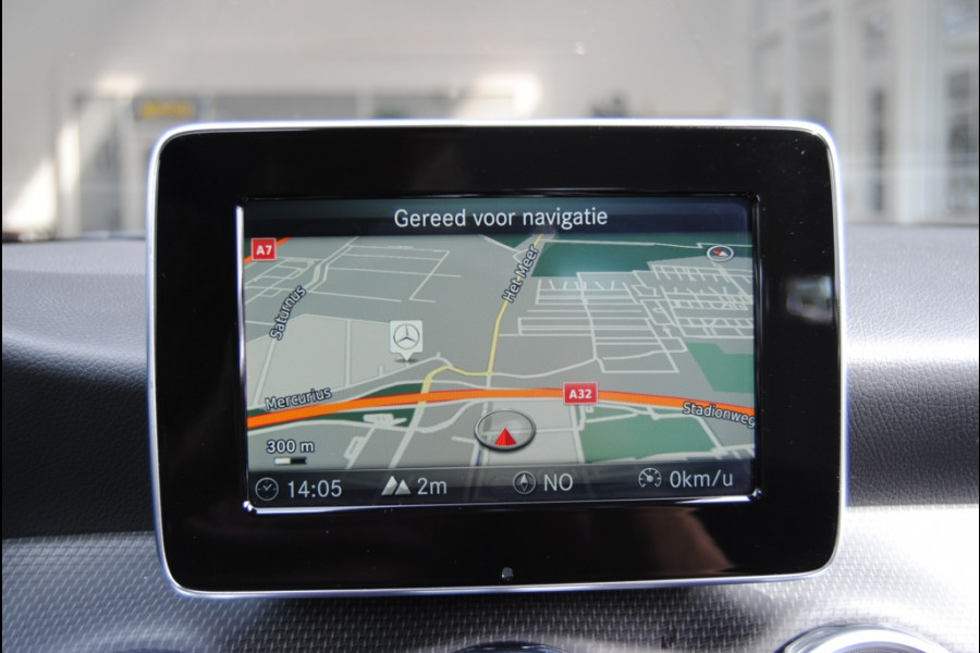 Mercedes-Benz GLA 200 Premium Plus