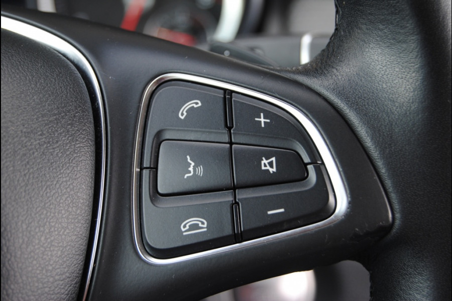 Mercedes-Benz GLA 200 Premium Plus
