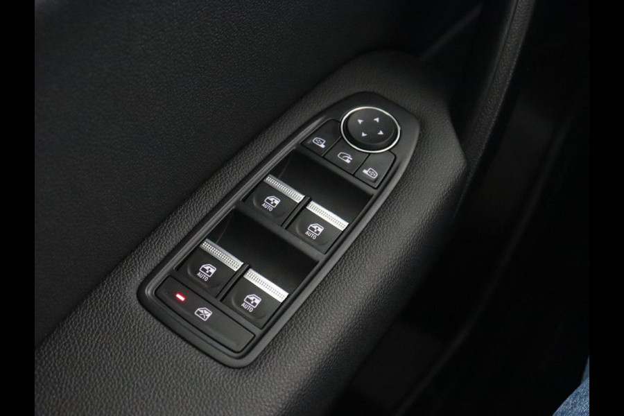 Renault Captur 1.0 TCe Intens | 1e eigenaar | Trekhaak | Carplay | Keyless | Half leder | Navigatie | Parkeerhulp | Cruise control | Full LED