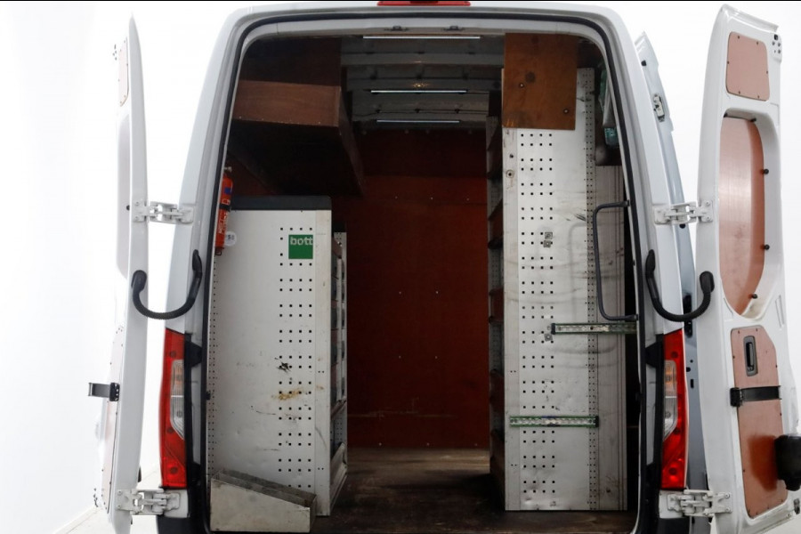 Mercedes-Benz Sprinter 516 CDI 163pk 7G Automaat L2H2 Camera/Inrichting/230V/Trekhaak 3500kg 05-2020