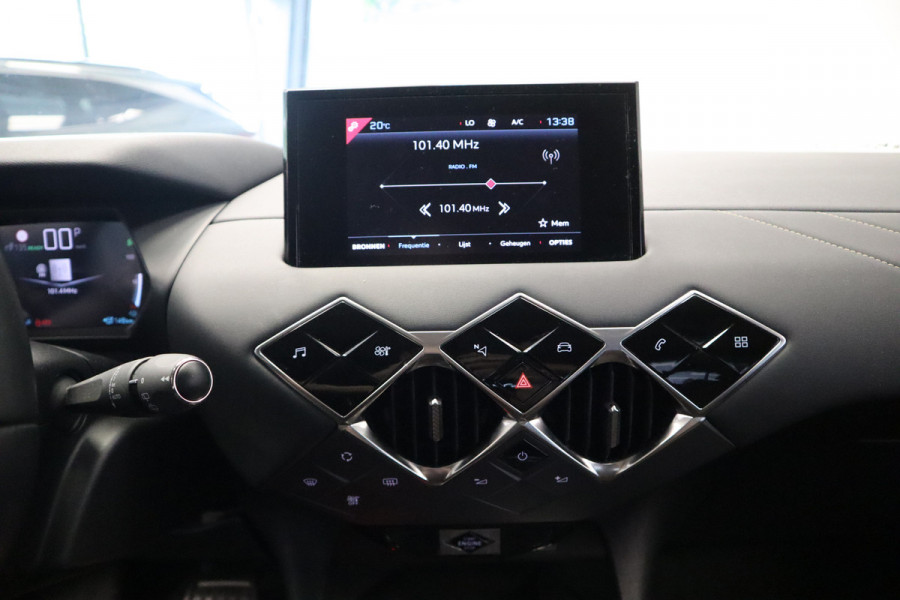 DS DS 3 Crossback E-Tense Bastille 50 kWh Navi-Carplay 17'lmv CruiseControl