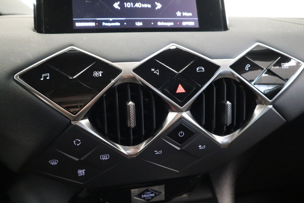 DS DS 3 Crossback E-Tense Bastille 50 kWh Navi-Carplay 17'lmv CruiseControl
